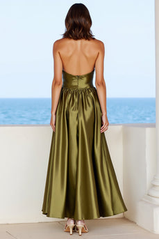 Olivgrün A Linie Neckholder Satin Rückenfreie Lange Formelle Kleid mit Schlitz