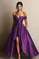 Laden Sie das Bild in den Galerie-Viewer, Schwarz A-Linien Off Schulter Satin Maxi Abendkleid mit Schlitz