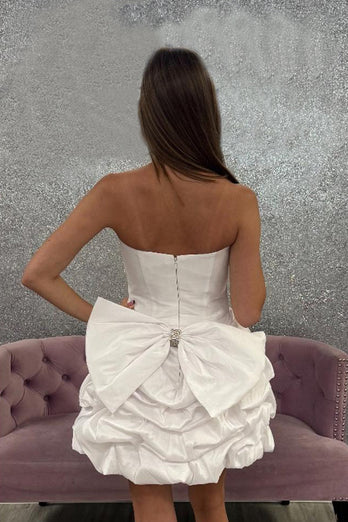 Weiß A Linie Gestufte Trägerlos Kurze Party Kleid mit Schleife