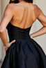 Laden Sie das Bild in den Galerie-Viewer, Glitzer Schwarz Kurze A Linie Satin Party Kleid mit Perlen