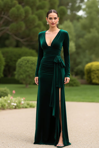 Dunkelgrün Samt V-Ausschnitt Langarm Ballkleid mit Schlitz