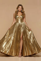 Laden Sie das Bild in den Galerie-Viewer, Metallic Golden A-Linie V-Ausschnitt Falten Lang Ballkleid mit Schlitz