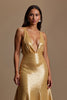 Laden Sie das Bild in den Galerie-Viewer, Glitzernd Gold Meerjungfrau V-Ausschnitt Lang Ballkleid