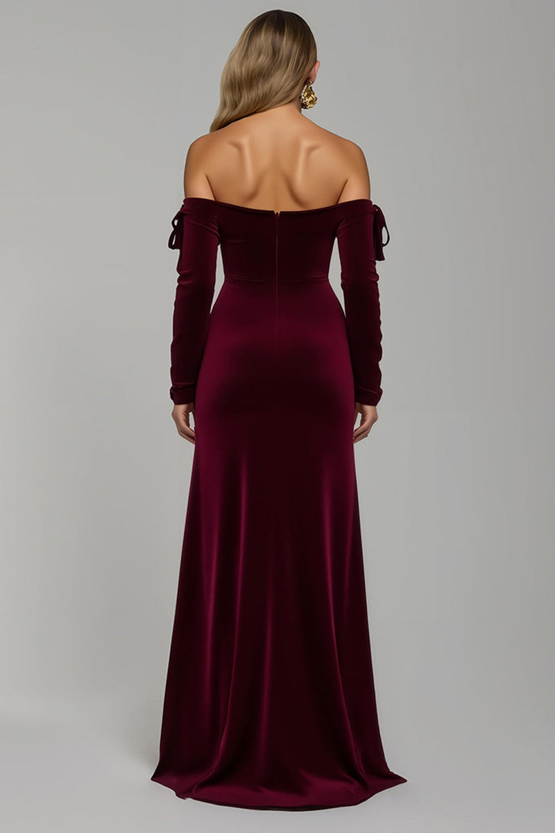 Laden Sie das Bild in den Galerie-Viewer, Burgunderrot Sheath Samt Schulterfreie Lang Feiertags Party Kleid mit Schlitz