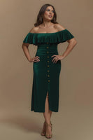 Laden Sie das Bild in den Galerie-Viewer, Dunkelgrün Sheath Schulterfreie Knöpfe Lang Feiertags Party Kleid mit Rüschen
