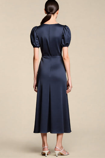Marineblau Satin A Linie Midi Formelle Kleid mit Puff Ärmel