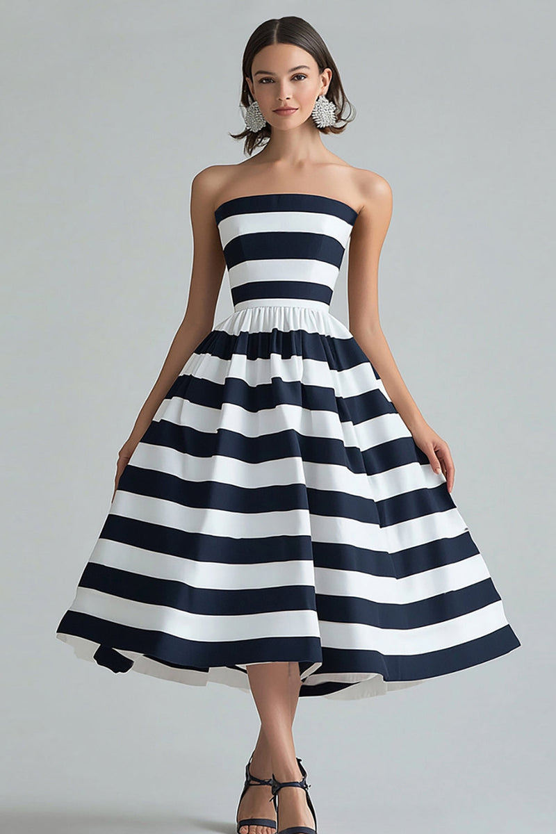 Laden Sie das Bild in den Galerie-Viewer, Marineblau Weiß Trägerlos Streifen A Linie Midi Cocktail Kleid