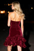 Laden Sie das Bild in den Galerie-Viewer, Glitzer Bordeaux Kurze Samt Rüschend Party Kleid mit Rhinestones
