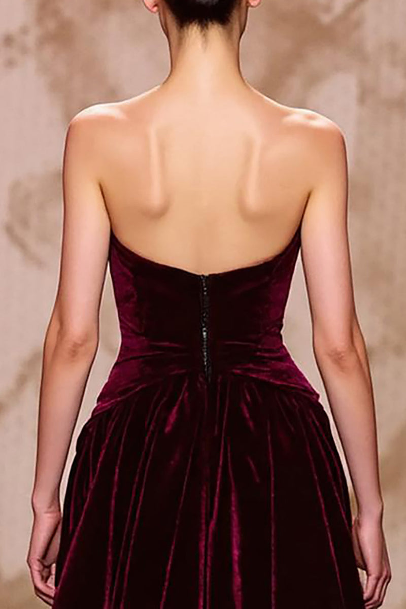 Laden Sie das Bild in den Galerie-Viewer, Dunkelrot Herzausschnitt Samt Lang Abendkleid mit Schlitz