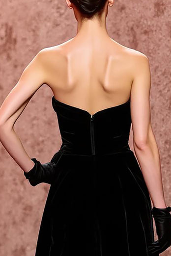 Einfach Schwarz Trägerlos Samt Lang Abendkleid mit Schlitz