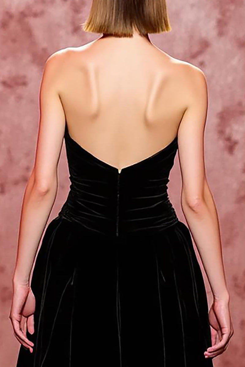Laden Sie das Bild in den Galerie-Viewer, Einfach Schwarz Samt Trägerlos Lang Abendkleid mit Schlitz