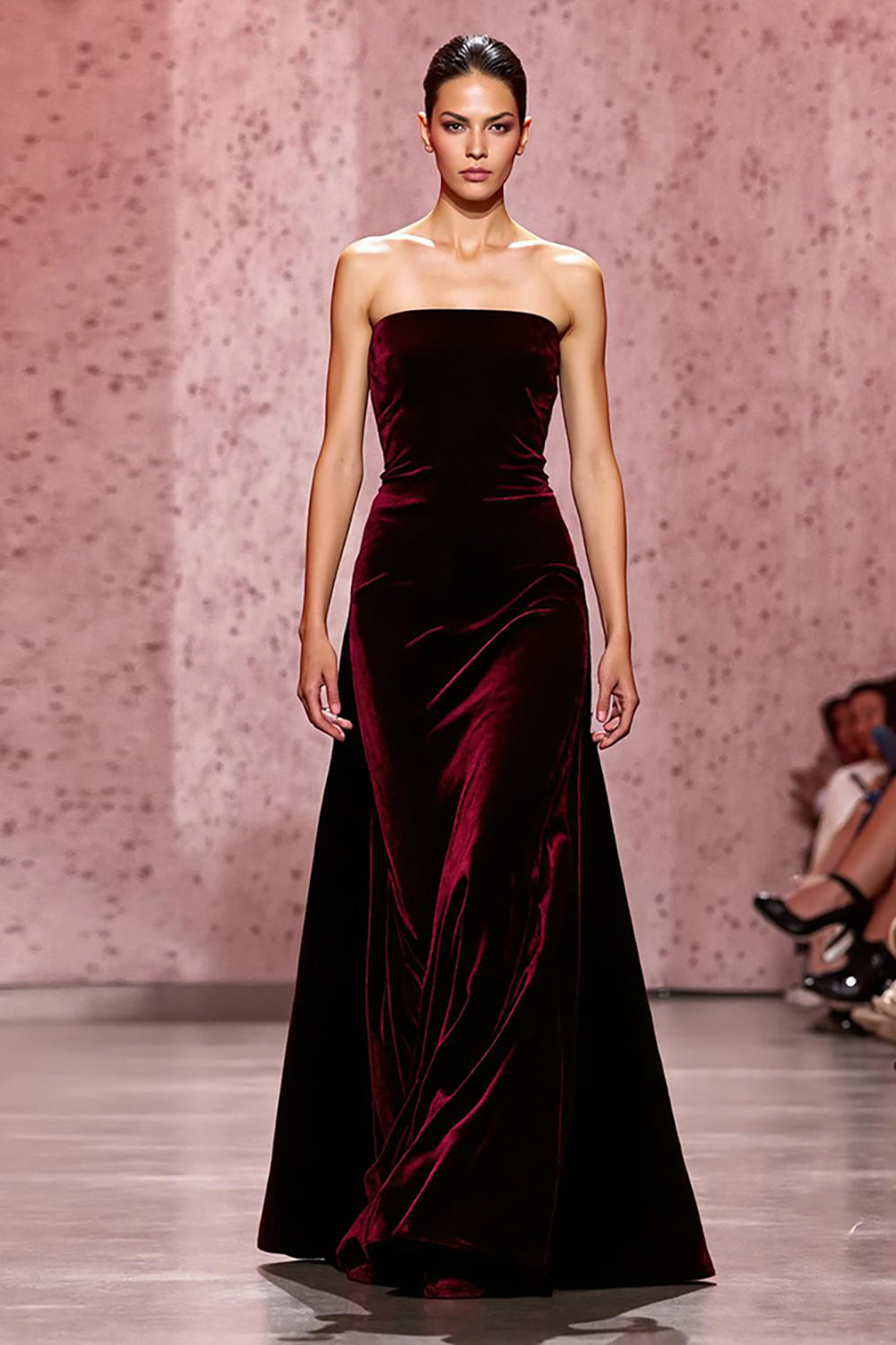 Dunkelrot Trägerlos Etuikleid Samt Lang Abendkleid