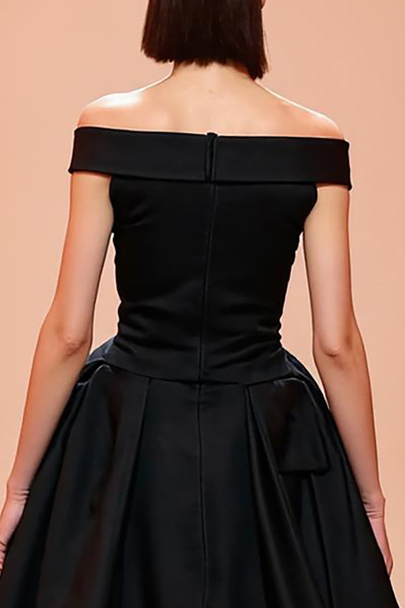 Laden Sie das Bild in den Galerie-Viewer, Schwarz Schulterfrei Korsett Lang Abendkleid mit Schlitz