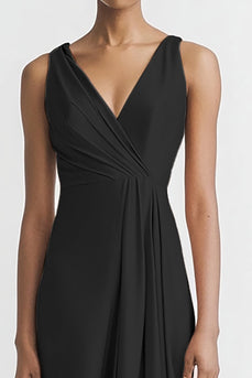 Schwarz Satin A Linie Rüschen V Ausschnitt Lange Abendkleid