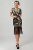 Laden Sie das Bild in den Galerie-Viewer, Glitzerndes Schwarzes Goldenes Pailletten Fransen Flapperkleid mit Ärmeln