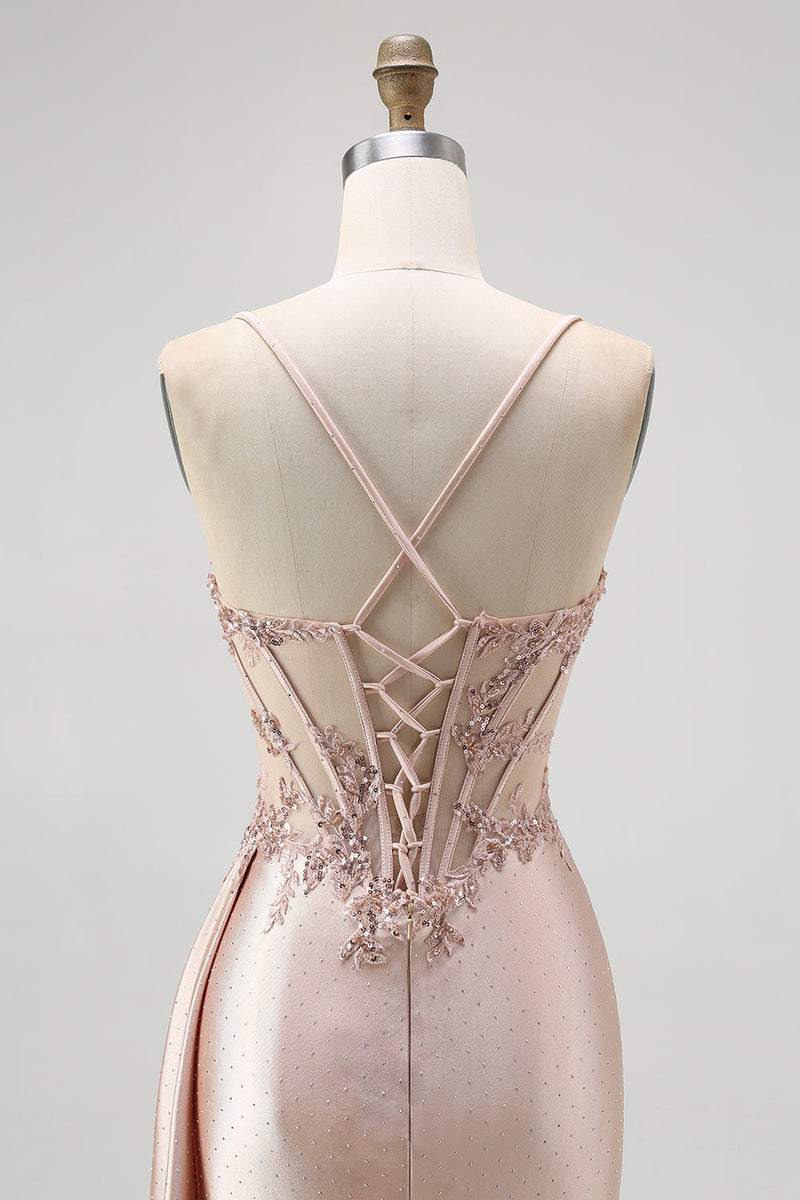 Laden Sie das Bild in den Galerie-Viewer, Glitzer Champagner Spaghettiträger Satin Meerjungfrau Lange Ballkleid mit Perlen