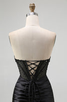 Laden Sie das Bild in den Galerie-Viewer, Glitzer Schwarz Herz-Ausschnitt Meerjungfrau Satin Lange Korsett Ballkleid mit Perlen