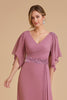 Laden Sie das Bild in den Galerie-Viewer, Altrosa Chiffon Etui Lange Hochzeitsgast Kleid mit Rüschen