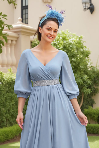 Staubblau Chiffon A Linie V-Ausschnitt Lange Hochzeitsgast Kleid mit Perlen