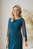 Laden Sie das Bild in den Galerie-Viewer, Pfauenblau Chiffon Etui U-Boot Ausschnitt Lange Brautmutterkleid mit Perlen