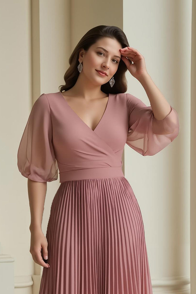Laden Sie das Bild in den Galerie-Viewer, Altrosa Chiffon Plissee langes Brautmutterkleid mit Ärmeln