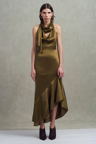 Olive Satin Sheath Hals Schärpe Asymmetrisches Formelle Kleid mit Rüschen