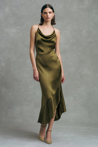 Olive Satin Cowl Hals Asymmetrisches Formelle Kleid mit Rüschen