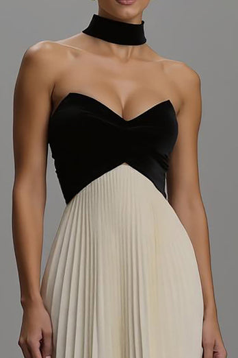 Schwarz und Weiß Trägerlos Hals Schärpe Lange Formelle Kleid mit Falten