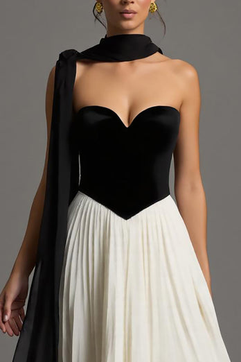 Schwarze und Weiß Chiffon A Linie Herzausschnitt Plissiert Lang Abendkleid