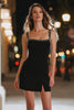 Laden Sie das Bild in den Galerie-Viewer, Glitzer Schwarz Enges Satin Perlen Kurze Cocktail Kleid mit Schlitz