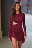 Laden Sie das Bild in den Galerie-Viewer, Bordeaux Satin Enges Cut Out Kurze Cocktail Kleid mit Ärmel