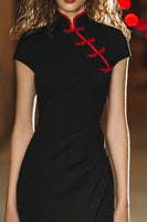 Laden Sie das Bild in den Galerie-Viewer, Schwarz Enges Hoher Hals Geraffte Kurze Cocktail Kleid mit Schlitz