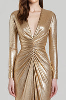 Laden Sie das Bild in den Galerie-Viewer, Glitter Gold Metallic V Ausschnitt Geraffte Etui Maxi Formelle Kleid mit Schlitz