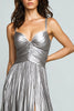 Laden Sie das Bild in den Galerie-Viewer, Silber Metallic Plissee Spaghettiträger Maxi Formelle Kleid mit Schlitz