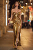 Laden Sie das Bild in den Galerie-Viewer, Glitzer Gold Metallic Geraffte Herz-Ausschnitt Langes Formelle Kleid mit Schlitz