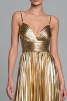 Laden Sie das Bild in den Galerie-Viewer, Glitzer Gold A-Linie Metallic Plissiert Spaghettiträger Langes Formelle Kleid