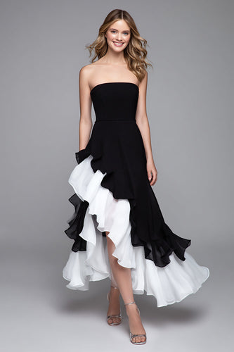 Schwarz und Weiß Trägerlos A-Line Rüschen Lang Formelle Kleid mit Schlitz