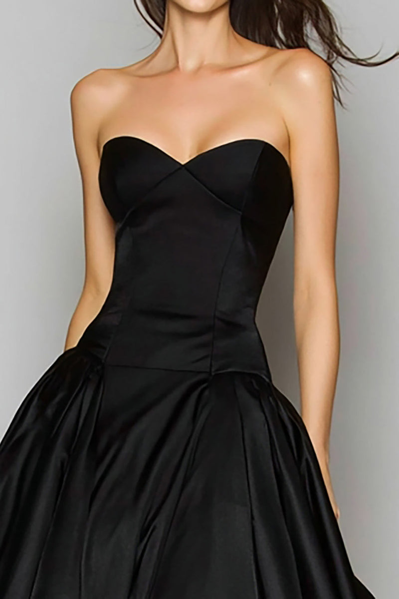 Laden Sie das Bild in den Galerie-Viewer, Schwarz Herz-Ausschnitt A-Linie Satin Langes Formelle Kleid