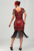 Laden Sie das Bild in den Galerie-Viewer, Glitzerndes Schwarzes Silbernes Pailletten Flapperkleid mit Kurzen Ärmeln und Fransen