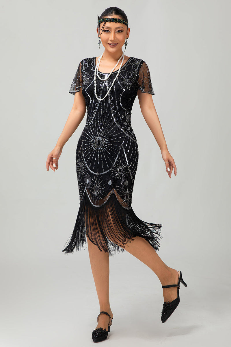 Laden Sie das Bild in den Galerie-Viewer, Glitzerndes Schwarzes Silbernes Pailletten Flapperkleid mit Kurzen Ärmeln und Fransen