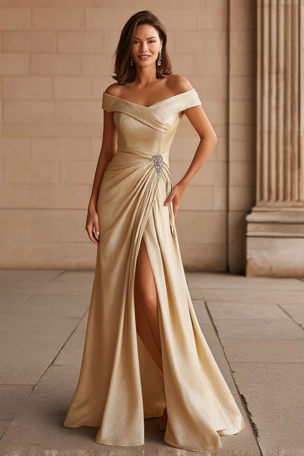 Champagne Schulterfreie Langes Brautmutterkleid mit Slit