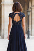 Laden Sie das Bild in den Galerie-Viewer, Marineblau Chiffon Rundhalsausschnitt A-Line Lange Brautmutterkleid mit Applikationen
