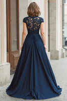 Laden Sie das Bild in den Galerie-Viewer, Marineblau Rundhalsausschnitt A-Linie Chiffon Lange Brautmutterkleid mit Spitze
