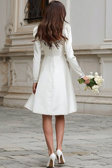 Glitzernd Elfenbein A-Linie Satin Kurzes Brautkleid mit Ärmel