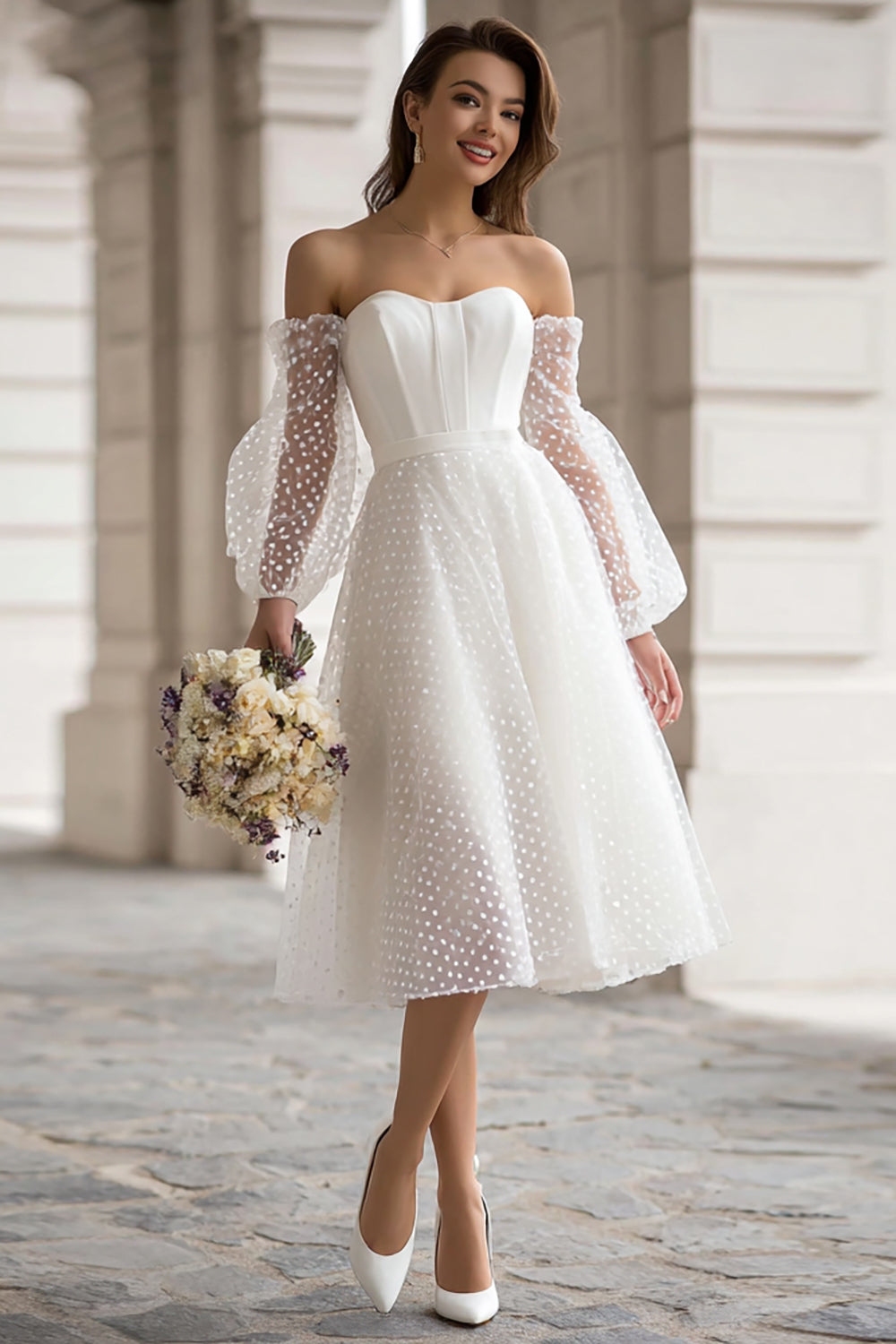 Elfenbein Schulterfreie A-Linie Midi Hochzeitskleid mit Ärmel