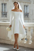 Laden Sie das Bild in den Galerie-Viewer, Elfenbein Schulterfreie Satin High-Low Hochzeitskleid mit Ärmel