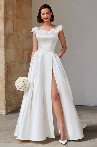 Elfenbein Satin Prinzessin U-Boot-Ausschnitt Junggesellinnenabschied Kleid mit Schlitz