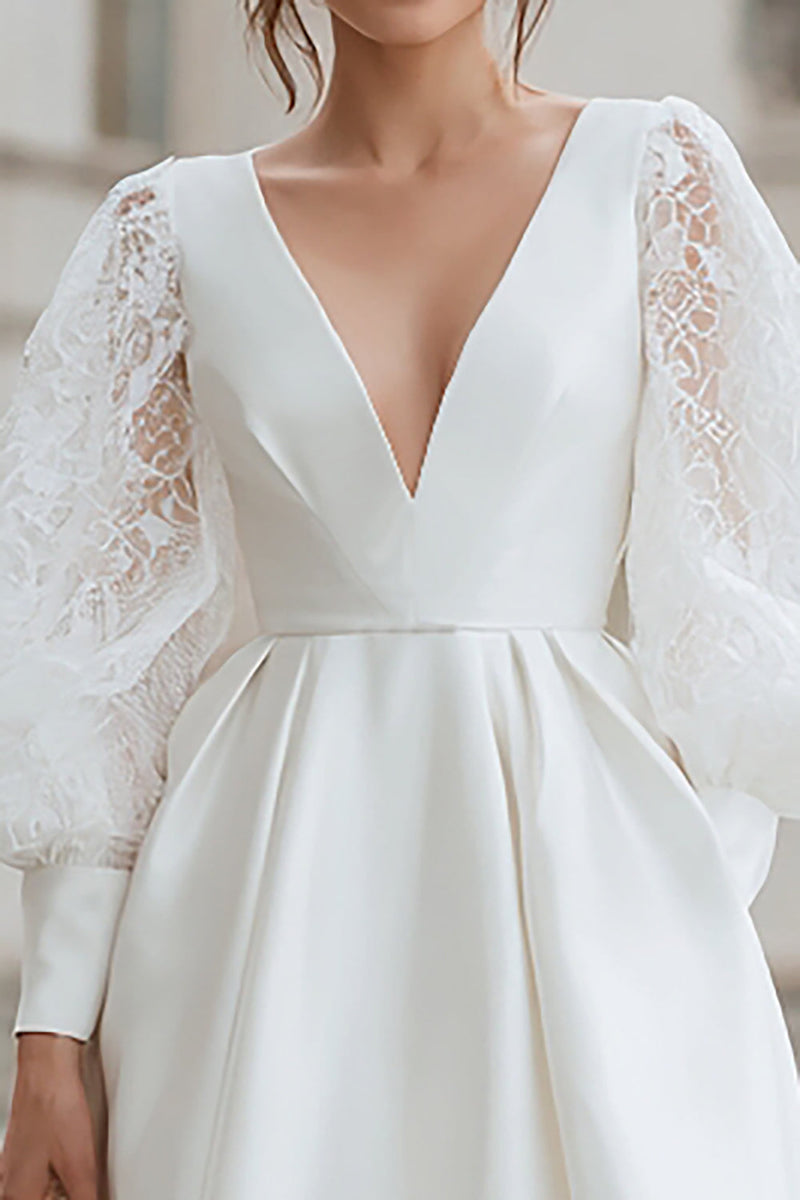 Laden Sie das Bild in den Galerie-Viewer, Elfenbein V-Ausschnitt Satin A-Linie Kurzes Brautkleid mit Spitze