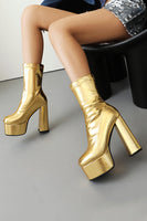 Laden Sie das Bild in den Galerie-Viewer, Weiße Knöchelhohe Go-Go Stiefel mit Runde Zehen und Plateau-Blockabsatz