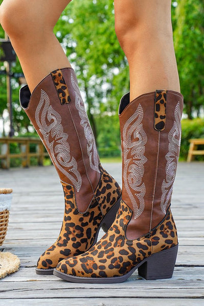 Braune Leoparden Breite Schaft Western Cowgirl Stiefel mit Spitzzehe und Blockabsatz